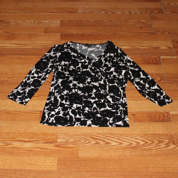Talbots Black & White Floral Print Top - Size M - Picture 1 of 8